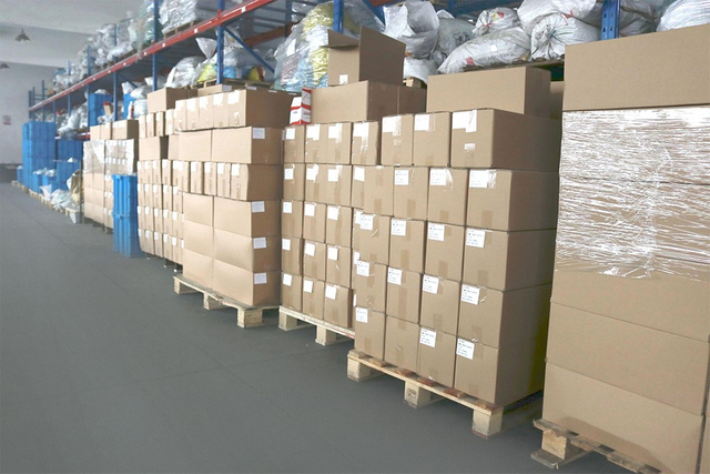 Hardware product packaging