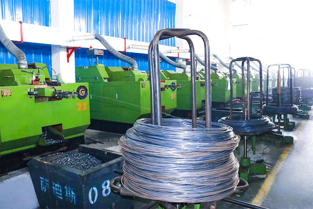Turnbuckle producting